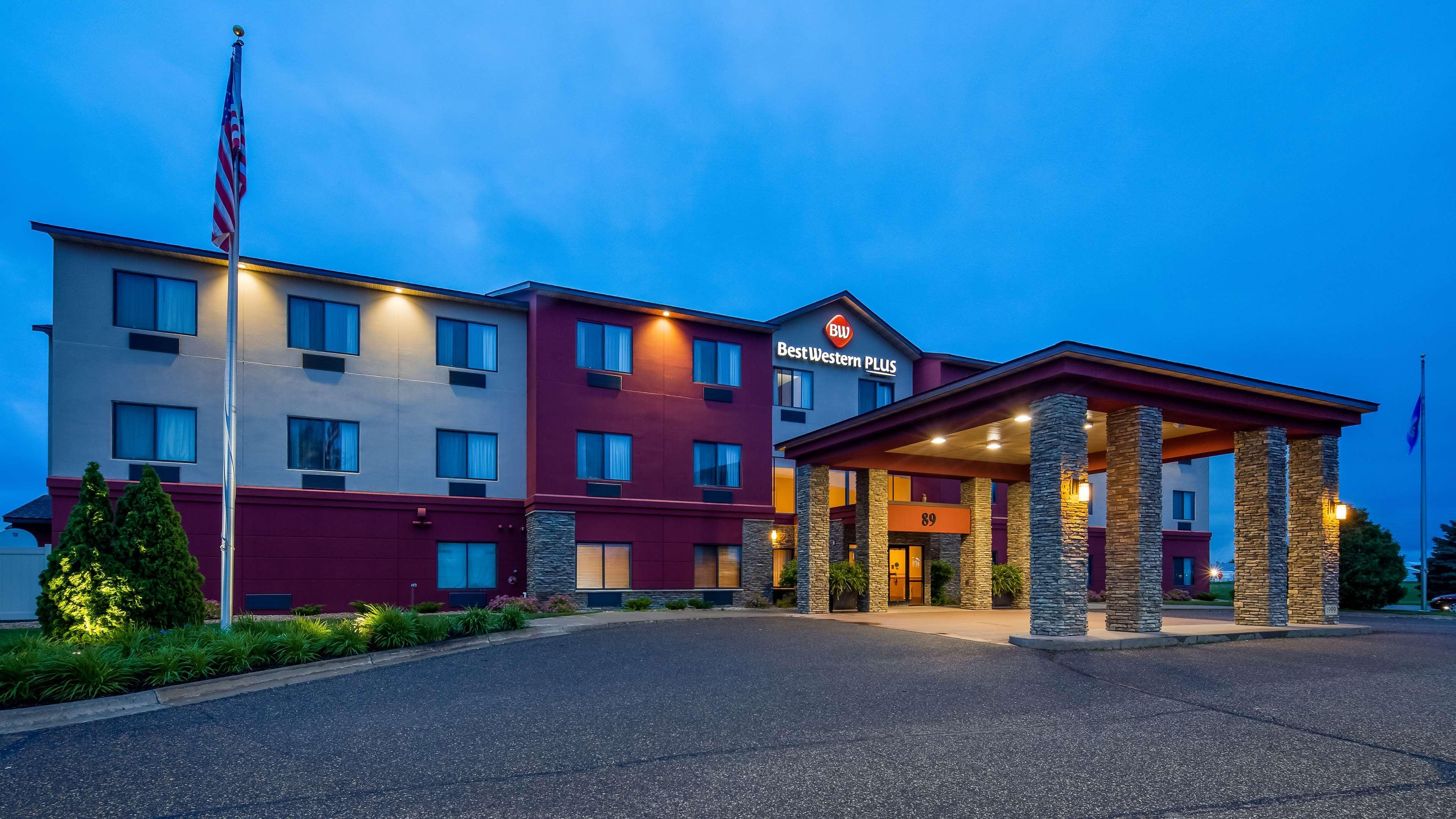 Best Western Plus Chelsea Hotel Monticello Exterior photo